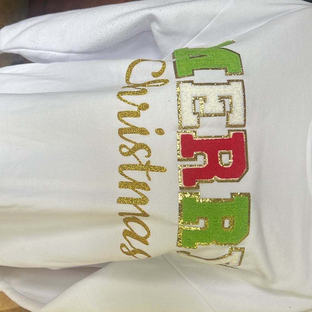 Christmas sweatshirt size large brand, new never worn NWOT super SOFT - Picture 10 of 11